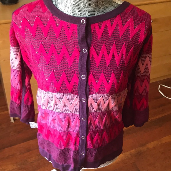 Reversible Evolution Top - Picture 2 of 4